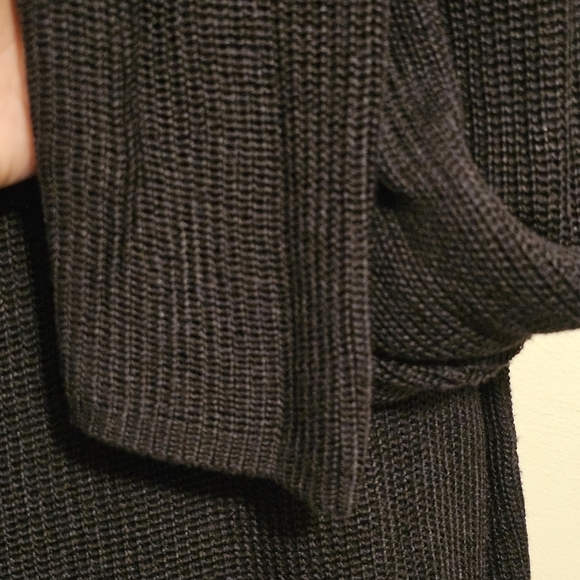 ⭐️40% Off⭐️ Lauren Ralph Lauren Black Layered Lace Sweater - Picture 7 of 9